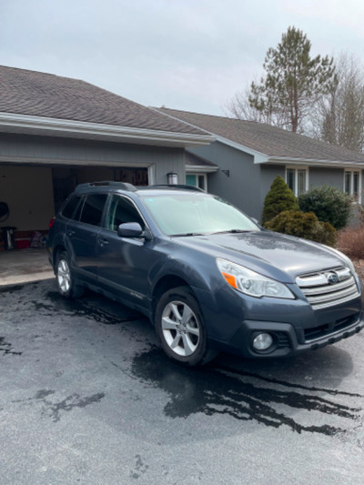 2014 Subaru Outback in excellent condition - one owner car
