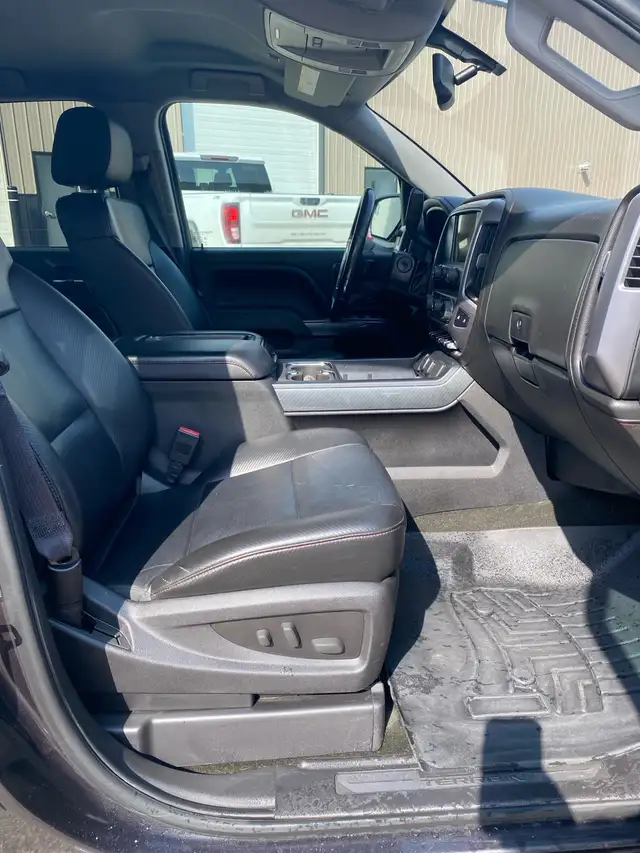 2014 GMC SIERRA ALL TERRAIN SLT C/CAB 4X4 "EXCELLENT CONDITION" in Cars & Trucks in Edmonton - Image 9