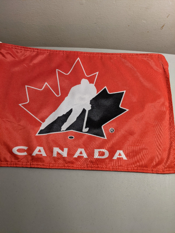 TEAM CANADA CAR FLAG (NEW) in Hockey in Regina - Image 2