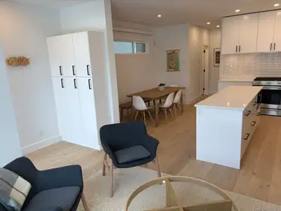Beautiful new unit right in the heart of the Uphill neighbourhood of Nelson, BC. Radiant in floor he...