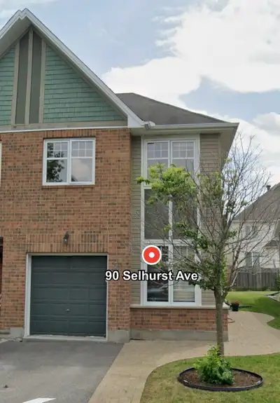 Bright and spacious 3-bedroom end-unit townhouse located in a quiet, family-friendly neighbourhood....