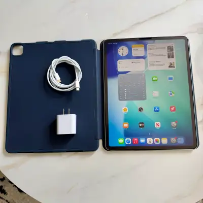 IPad Pro 12.9" / 4th Gen / Wifi  - *Excellent Condition*, View more