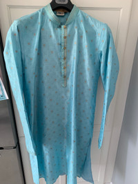 Men’s 2 piece Indian outfit with gold pants. Size38 Used once. 