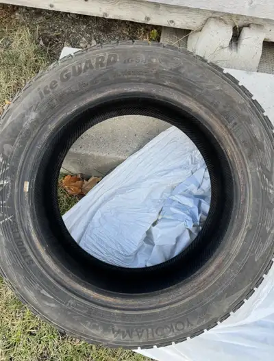 Selling 4 Yokohama Ice Guard IG53 winter tires, size 205/55R16 91H. The tires have been previously u...