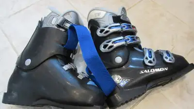 Salomon womens ski boots, shoe size 8-8.5, View more