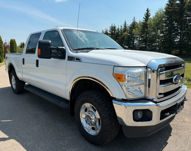 2015 FORD F250 XLT CREW CAB PWR SEAT/BACKUP CAMERA in Cars & Trucks in Edmonton - Image 3