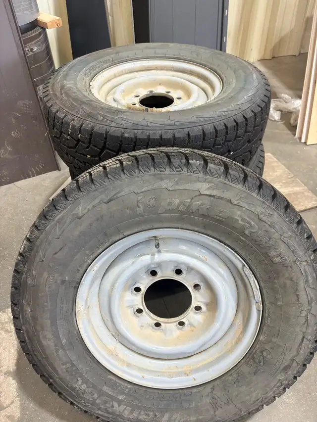 set of tires on rims in Tires & Rims in Regina - Image 2