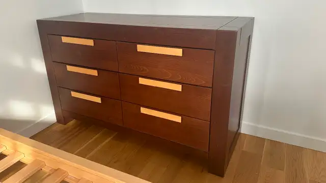 Mobilier de chambre (lit, commode, table de chevet) in Beds & Mattresses in City of Montréal - Image 3