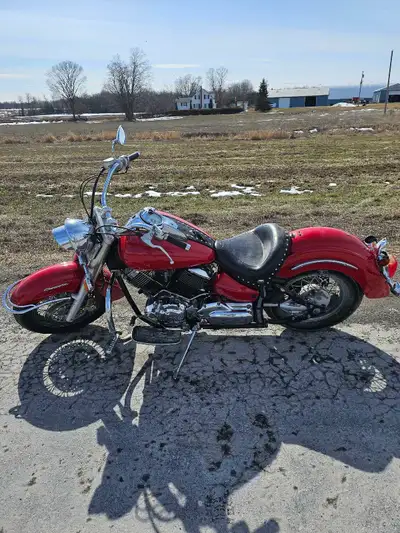 2002 Yamaha V-Star 1100 bought it last year from an older man that put all the kilometers on it. Wel...