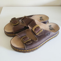 Dr Marten  MYLES Slide Sandals ⎮ Brand New⎮ Size   10 Mens