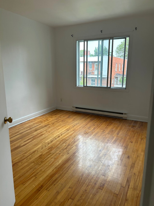3 1/2 apartment a louer — photo 2