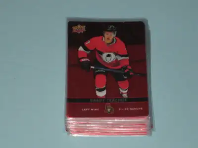 Tim Hortons 2019-20 Set Red Die Cut, View more