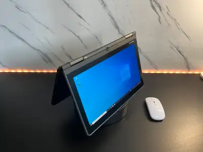 Bonjour! Je vends un laptop Lenovo YOGA avec stylet tactile à très bon prix! Ordinateur professionne...