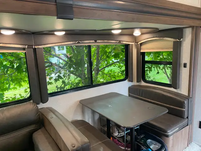 Fifthwheel Cougar 29RDB Half Ton 2019 in RVs & Motorhomes in Rimouski / Bas-St-Laurent - Image 9