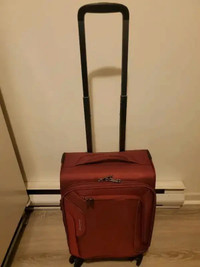 Small Clean Baggage Luggage - Petite Valise Neuve rigide solide