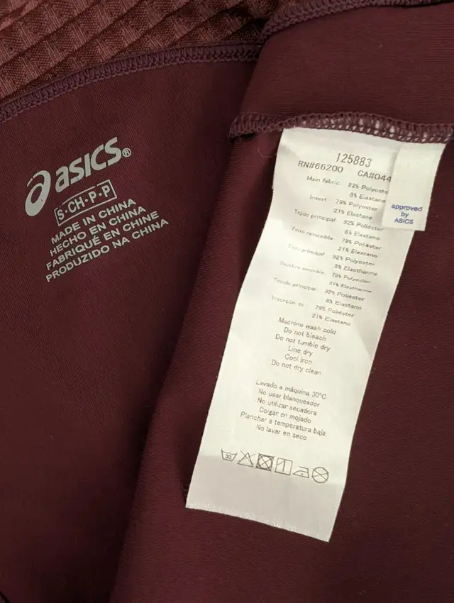 Asics Womens Fit-Sana Jacquard Full Zip Jacket in Women's - Tops & Outerwear in City of Toronto - Image 5