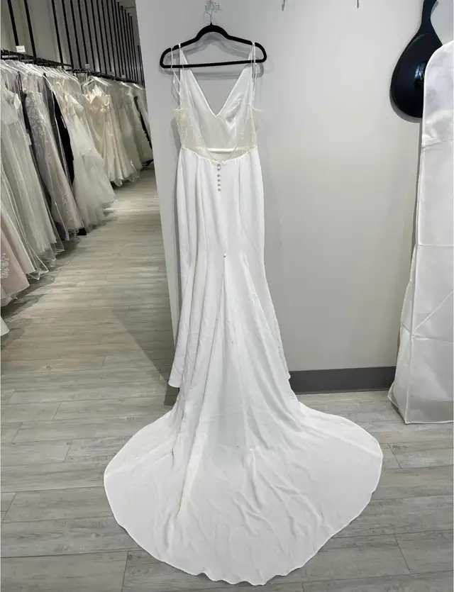 Alyssa Kristen Capri Wedding Dress in Wedding in Saskatoon - Image 6