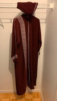 Abaya avec hijab neuve à vendre small