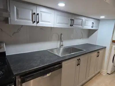 BED Rooms 1.5 Wash rooms Newly renovated property for rent Conveniently located plenty of room with...