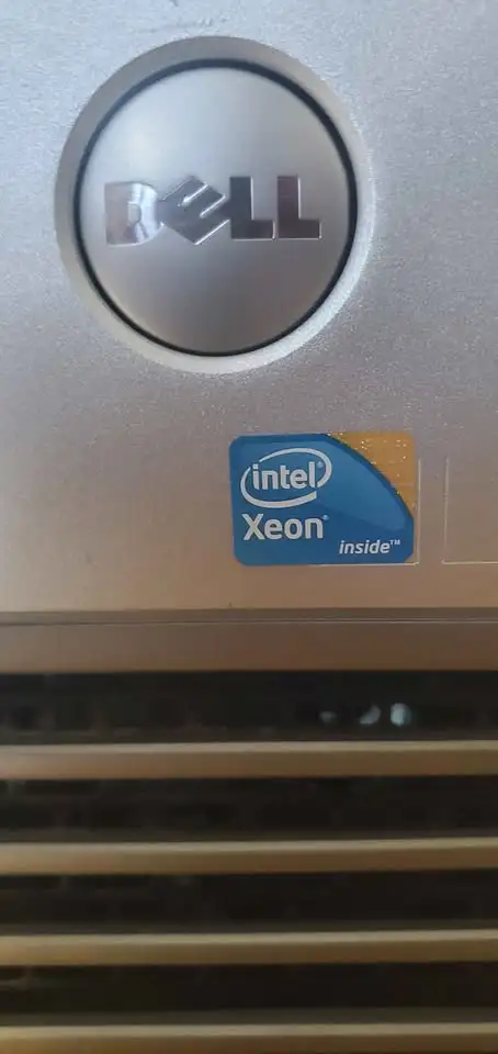 DELL PRECISION XEON 3550 24 GB RAM 500 GB SSD 4 TB QUADRO FX3800 in Desktop Computers in Longueuil / South Shore - Image 3