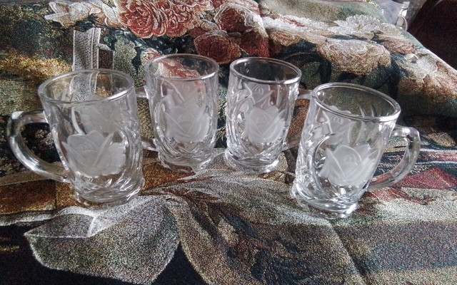 CRYSTAL GLASS  BEER MUGS -  ROSE PEARL, MIKASA - Set 2 in Arts & Collectibles in City of Toronto - Image 2
