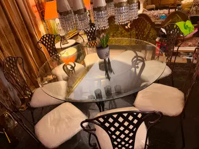High quality  dining set like new retail price 3900$, View more
