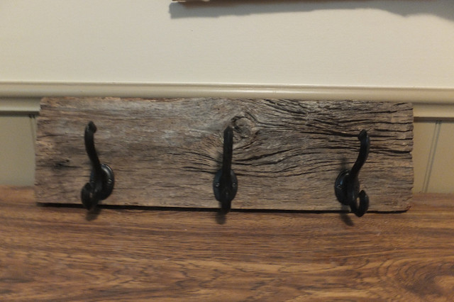 Rustic Coat Racks in Home Décor & Accents in Ottawa - Image 4