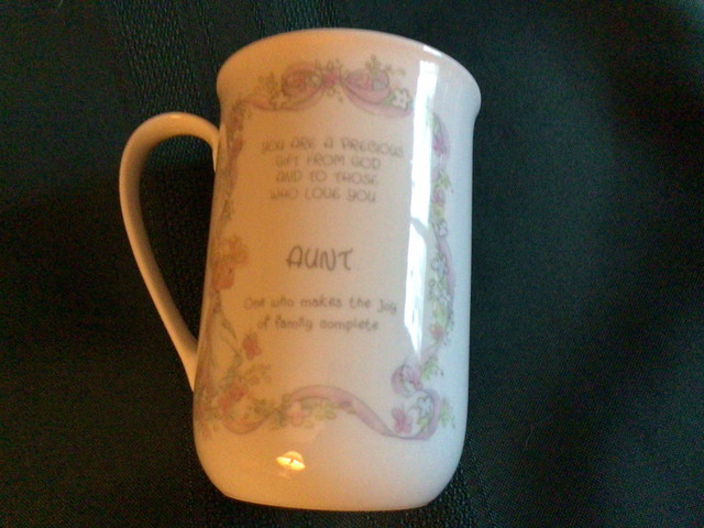 Precious Moments Aunt Mug -$ reduced in Arts & Collectibles in Thunder Bay - Image 2