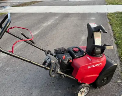 Murray Snow Blower  7522 (Hardly used), View more