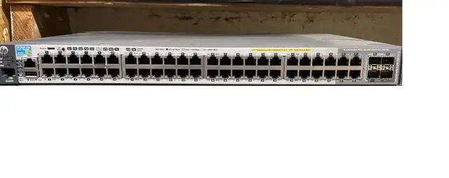 HP J9729A 48 poe+ switch with J9732A module (two 10GB ports)