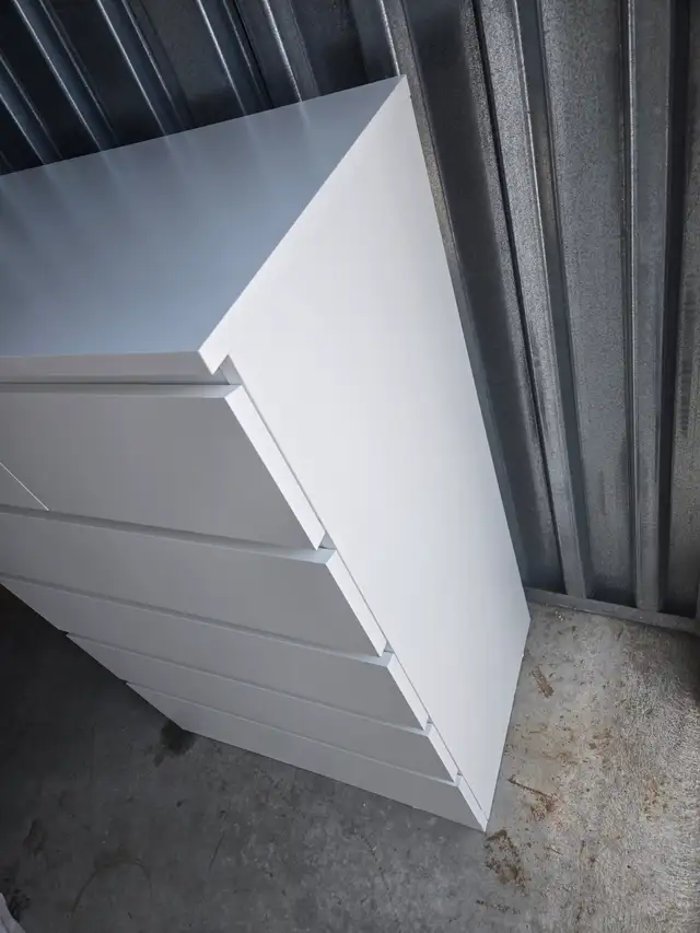 IKEA MALM 6 DRAW DRESSER WHITE TALL VERSION in Dressers & Wardrobes in City of Toronto - Image 4