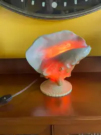 Vintage Boho Large Sea Shell Accent Lamp 