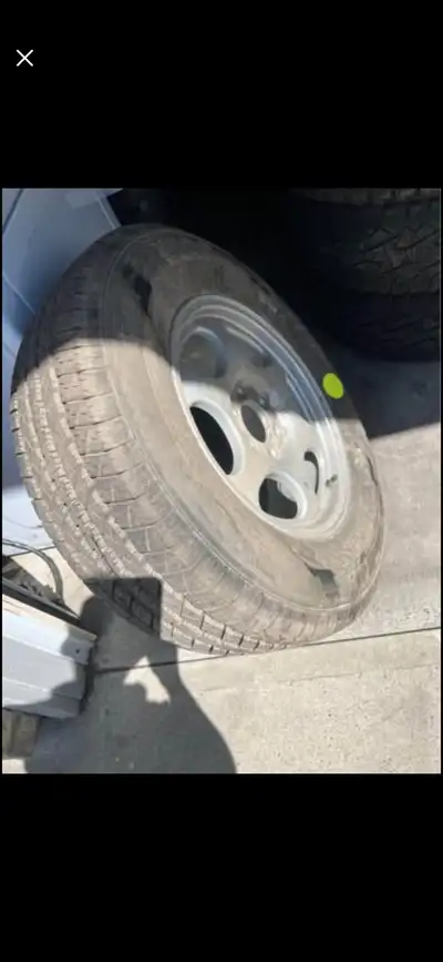 255 70 R18 good year single tire with rim Wrangler 255 70 R18 good year single tire with rim Ford f1...