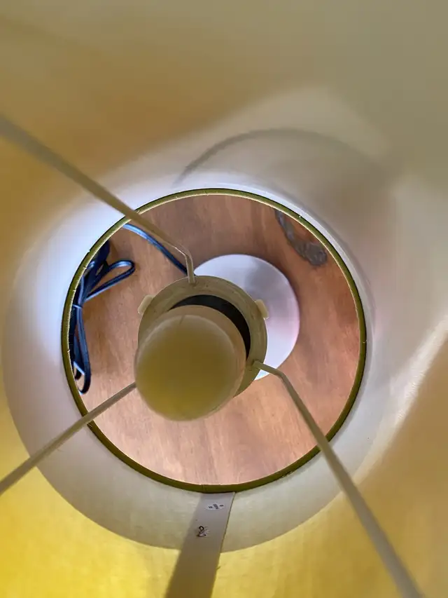 Lampe de chevet in Indoor Lighting & Fans in Gatineau - Image 3