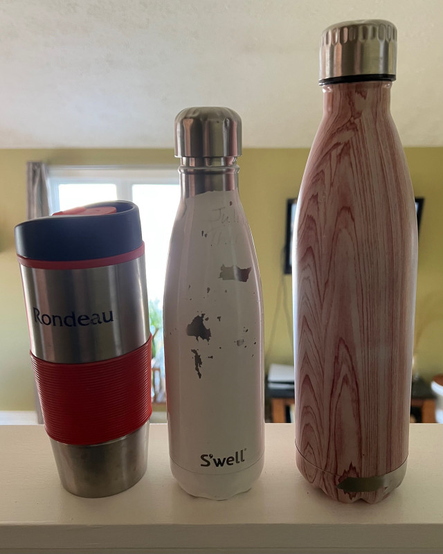 Water bottles and travel mug in Free Stuff in Chatham-Kent - Image 2