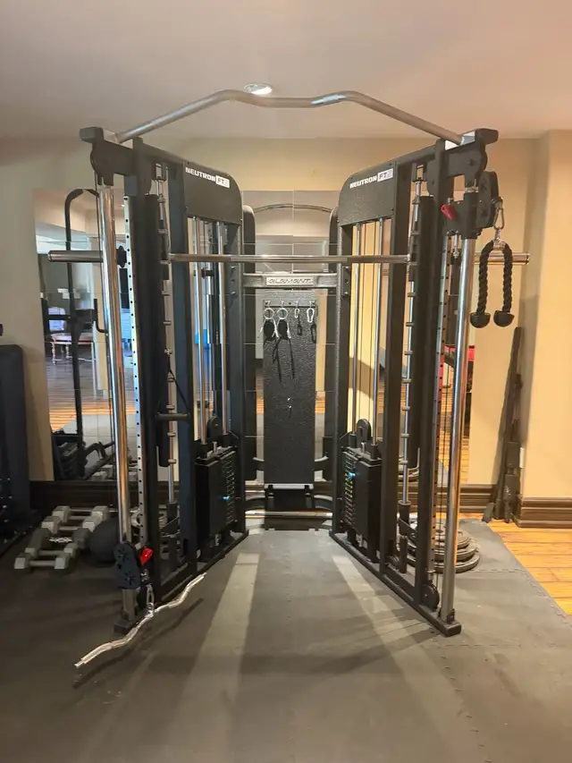 smith machine and whole gym600048682717030401