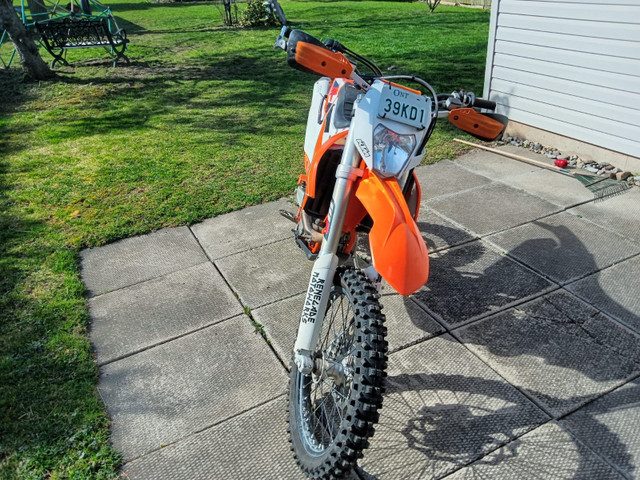 2015 ktm 350xcf-w in Dirt Bikes & Motocross in St. Catharines - Image 2