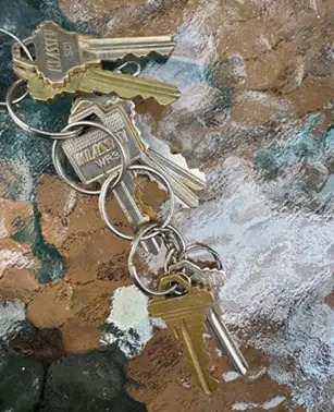 FOUND KEYS484541199371489280