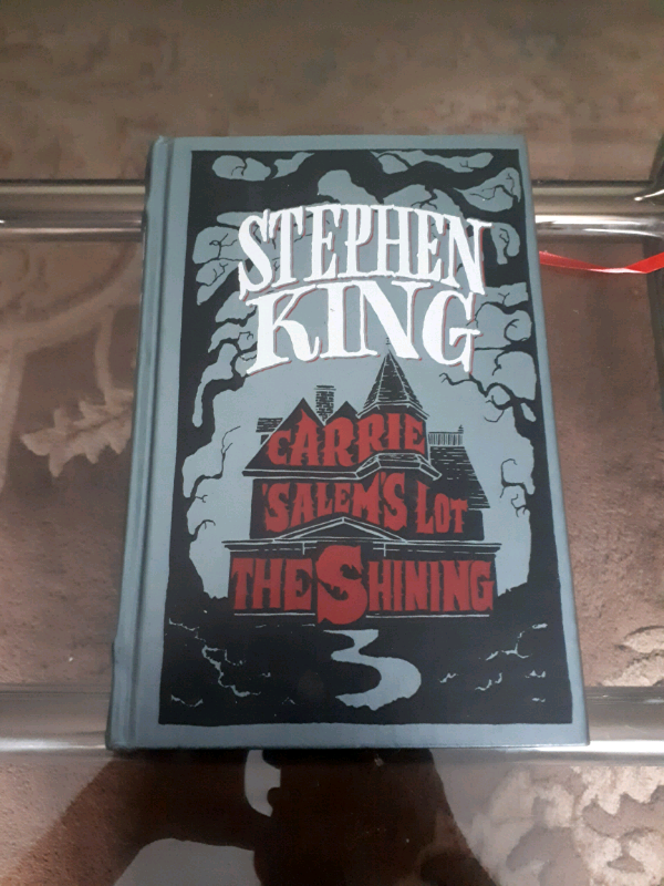 Stephen king three novels hardcover book carrie the shining  in Fiction in Oakville / Halton Region - Image 2