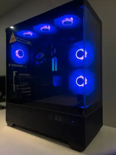 Recently built gaming pc, it comes with Bluetooth and wifi. CPU: Ryzen 7 5800X3D MOTHERBOARD: Gigaby...