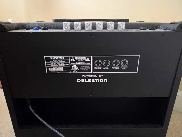 Bass guitar amplifier KUSTOM KBA3063005666061059121