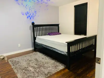ROOMS FOR RENT - Furnished with bills included. Rooms for rent in house located at Bolivar St. Downt...