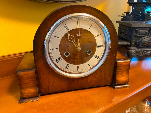 Vintage Art Deco Smiths Enfield Mantle Wood Clock England in Arts & Collectibles in Oshawa / Durham Region
