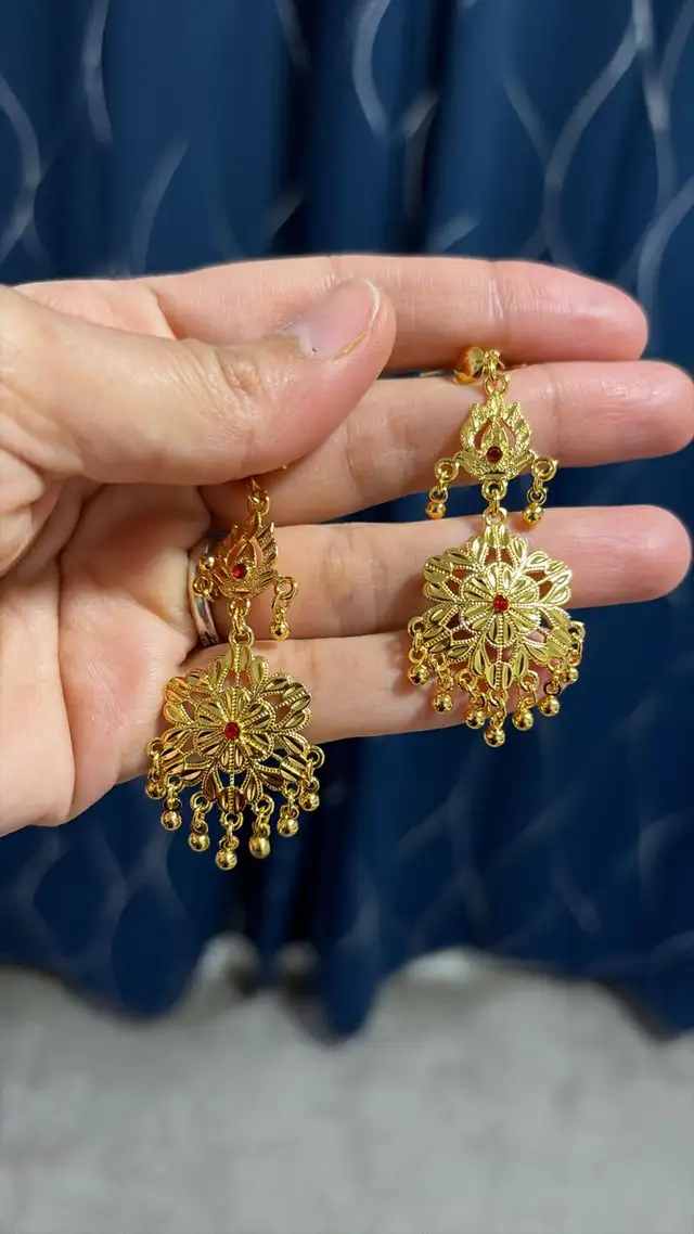 Earrings in Jewellery & Watches in Calgary - Image 2