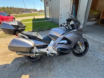 This bike is in great shape. Come with a Corbin seat and carbon fiber exhaust. Original parts come w...