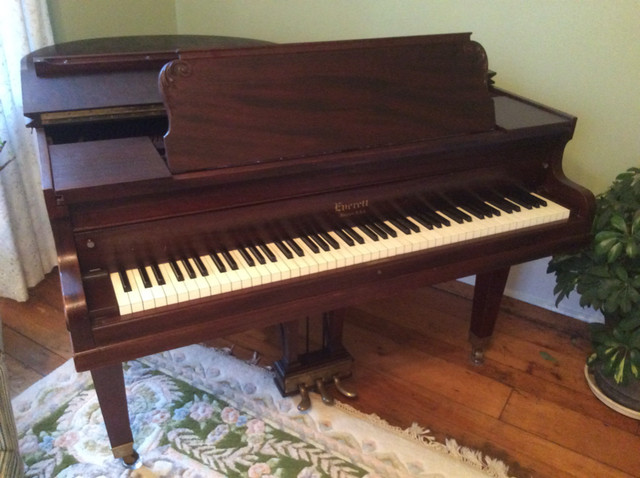 Baby Grand Piano in Pianos & Keyboards in Guelph - Image 4