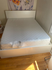 Queen bed (IKEA Malm) with memory foam mattress (Endy)