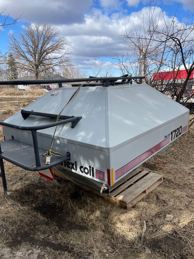 1720 flexicoil air cart tank / possible grain feeder Farming
