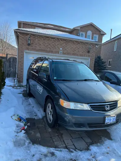 2004 Honda Odyssey - First come First Served - 2350 $