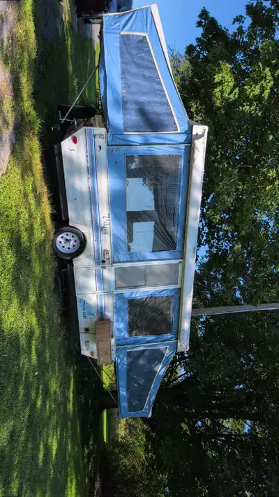 1992 Viking Spirit 235SD Pop-Up Camper – Sleeps 6 – $2,450 Spacious 1992 Viking Spirit 235SD pop-up...